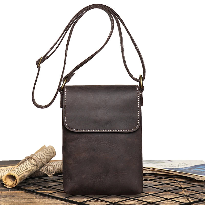 Retro Flip Schwarze Kleine Schultertasche für Herren – Echtleder Sling- und Crossbody-Tasche, Minderheiten-Design, einfache Handytasche für Männer