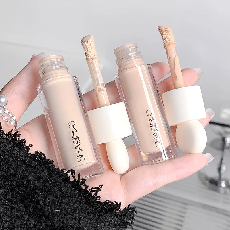 Hydrating Concealer – Kaschiert Augenringe & Glättet Tränensäcke | Langanhaltende, Nicht-klumpende Formel