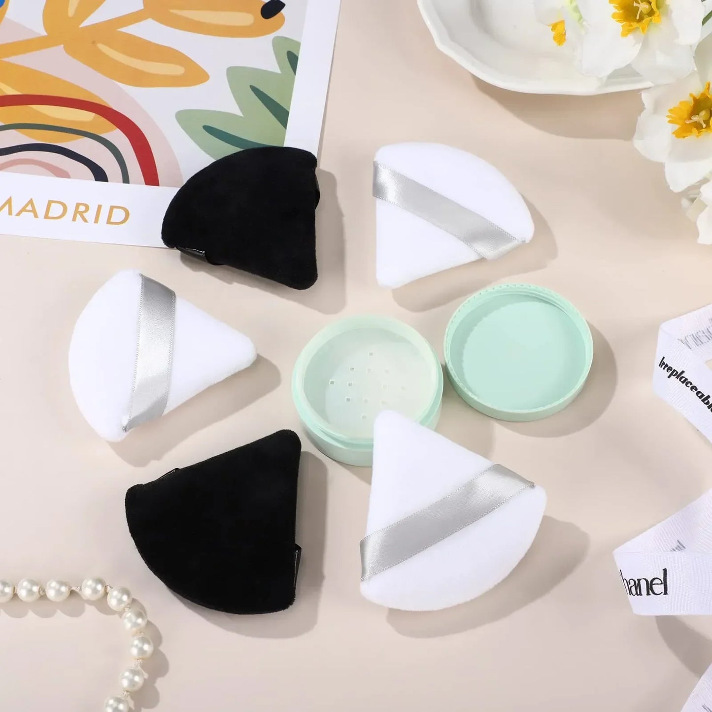 10/20 Stück Dreieckige Samt-Puderquaste – Mini Make-up-Schwamm | Waschbar, leicht & ideal für Gesichtsmake-up