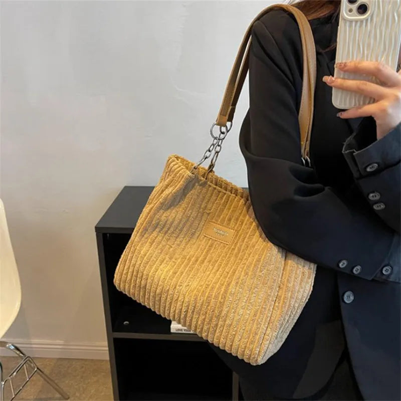 Große Cord-Tote-Bag mit Kette für Damen – Schultertasche mit großem Fassungsvermögen, Polyesterfutter, Reißverschluss