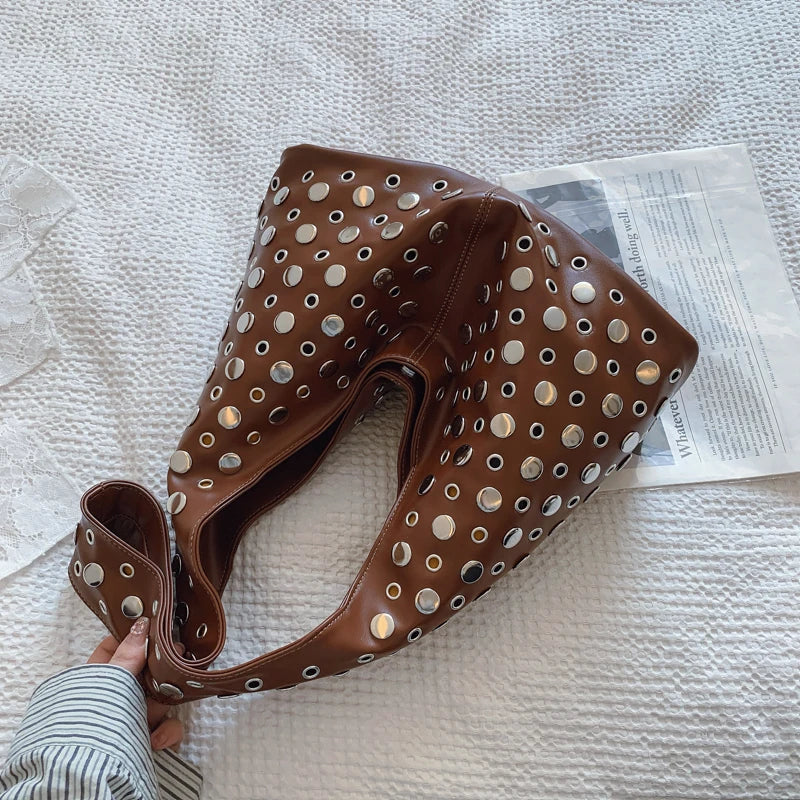 PU-Leder Bucket-Hobo-Tasche mit Nieten für Damen – Neuer Punk-Trend , Modische Schultertasche, Handtasche & Geldbörse