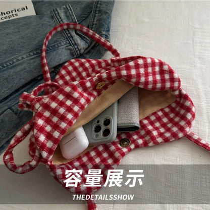 Retro Schultertasche in Herzform aus Wolle mit Karomuster für Damen – Große Kapazität, Leichte Tragbare Handtasche für Studentinnen, Tote Bag