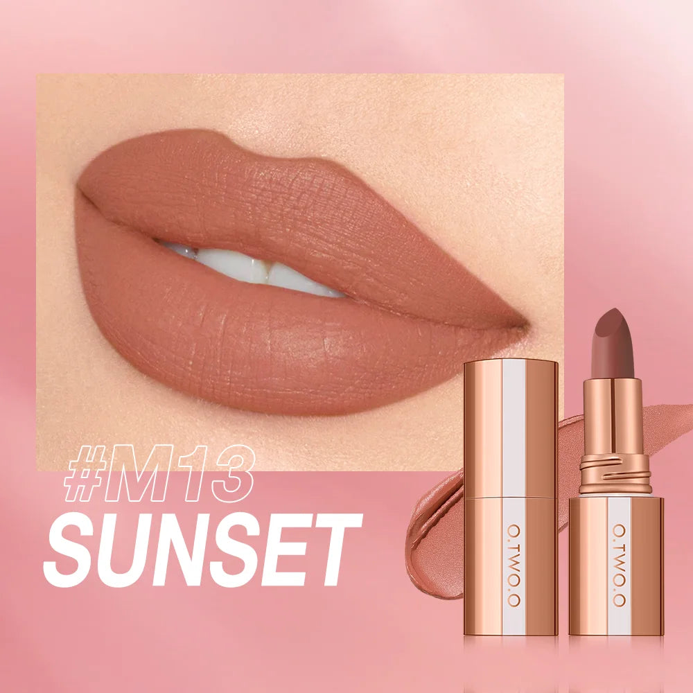 Matt Lippenstift – Langanhaltend, Wasserfest, Wischfest, Klassisch, Hochpigmentiert, Samtiges Finish, Lippen-Make-up