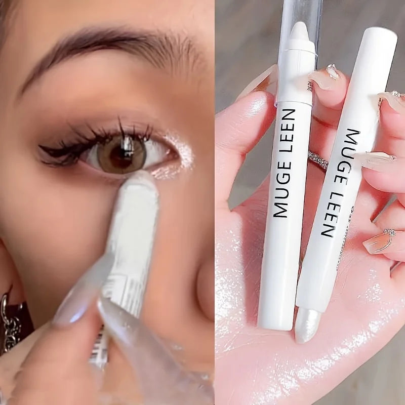 1 Stück Glitzer-Highlighter-Stift, perlmutt-matt in Weiß und Silber, zum Aufhellen. Langanhaltender, glänzender Lidschatten-Stick für strahlendes Augen- und Gesichtsmake-up.