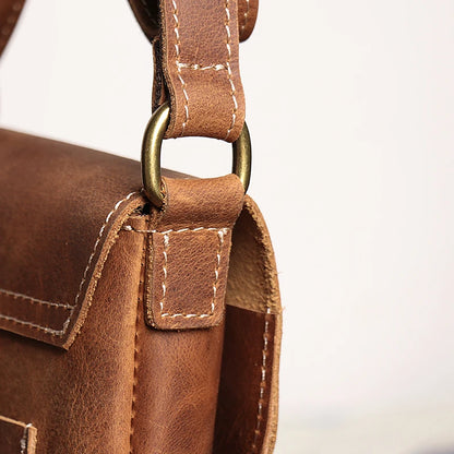 Retro Flip Schwarze Kleine Schultertasche für Herren – Echtleder Sling- und Crossbody-Tasche, Minderheiten-Design, einfache Handytasche für Männer