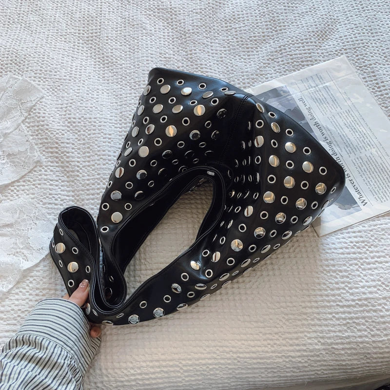 PU-Leder Bucket-Hobo-Tasche mit Nieten für Damen – Neuer Punk-Trend , Modische Schultertasche, Handtasche & Geldbörse